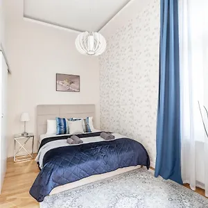 Luxury Quentin 3 Bedrm, 2 Bathrm Apartamento